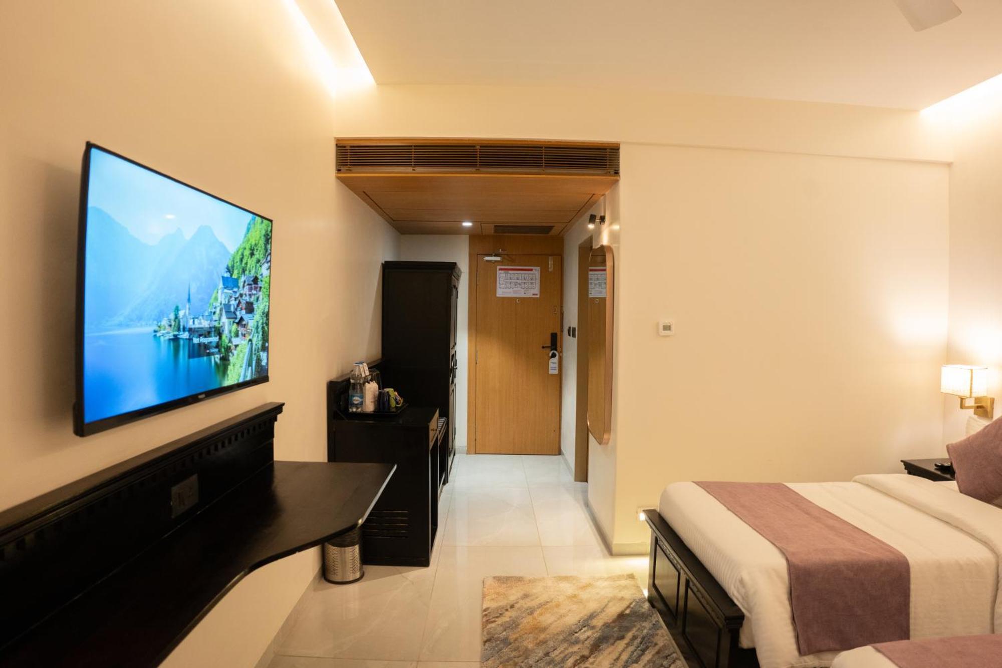 Pride Elite, Daman Hotel Luaran gambar