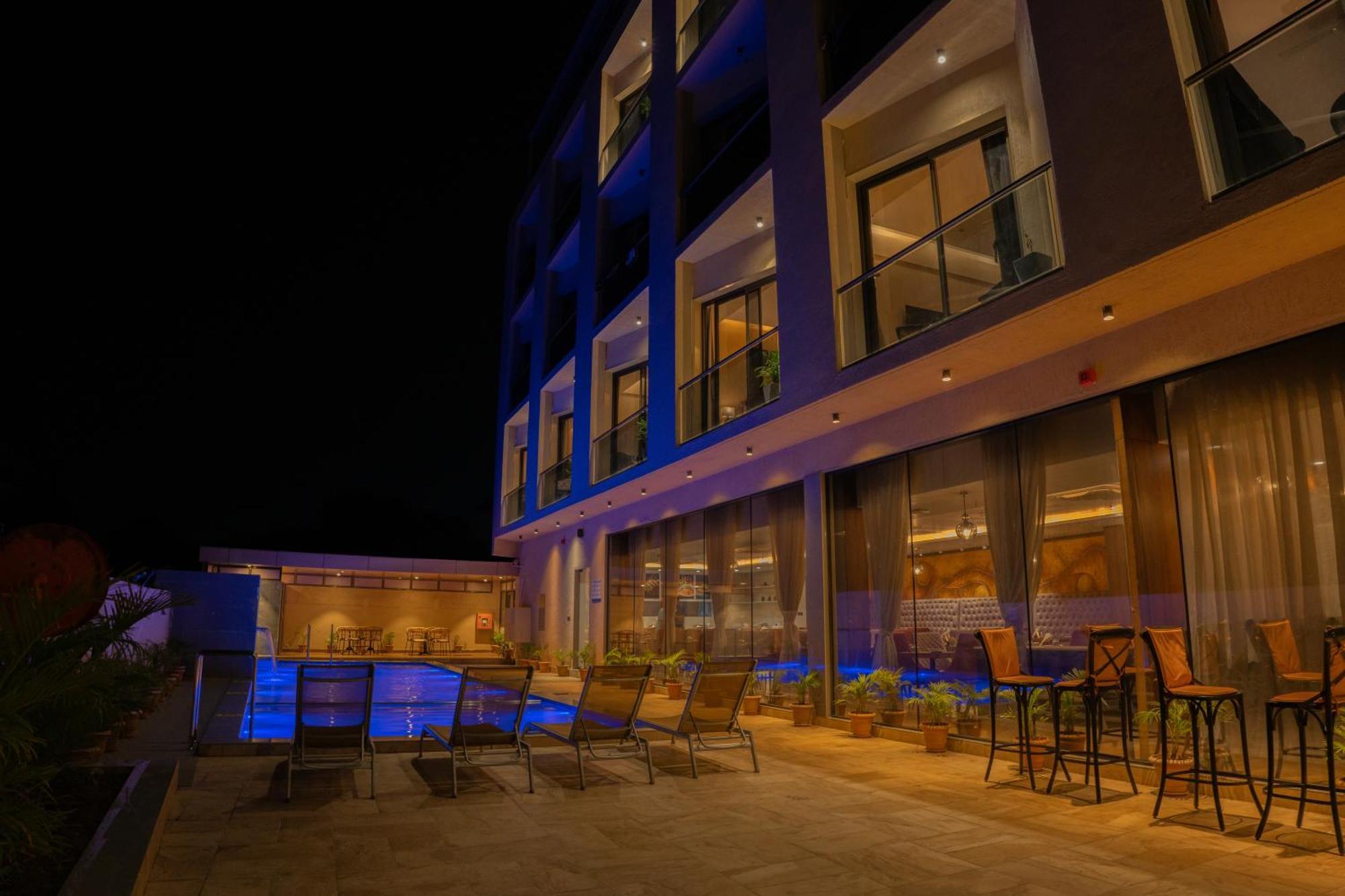 Pride Elite, Daman Hotel Luaran gambar