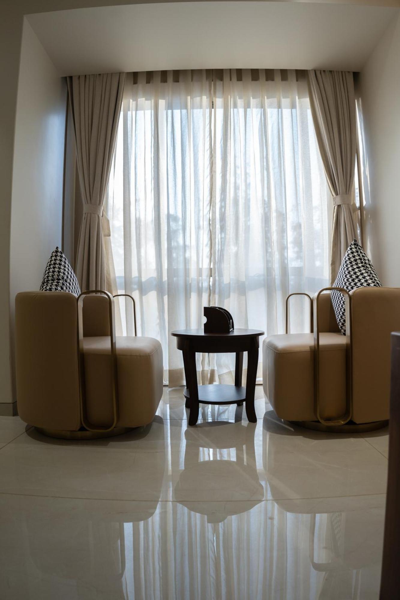 Pride Elite, Daman Hotel Luaran gambar