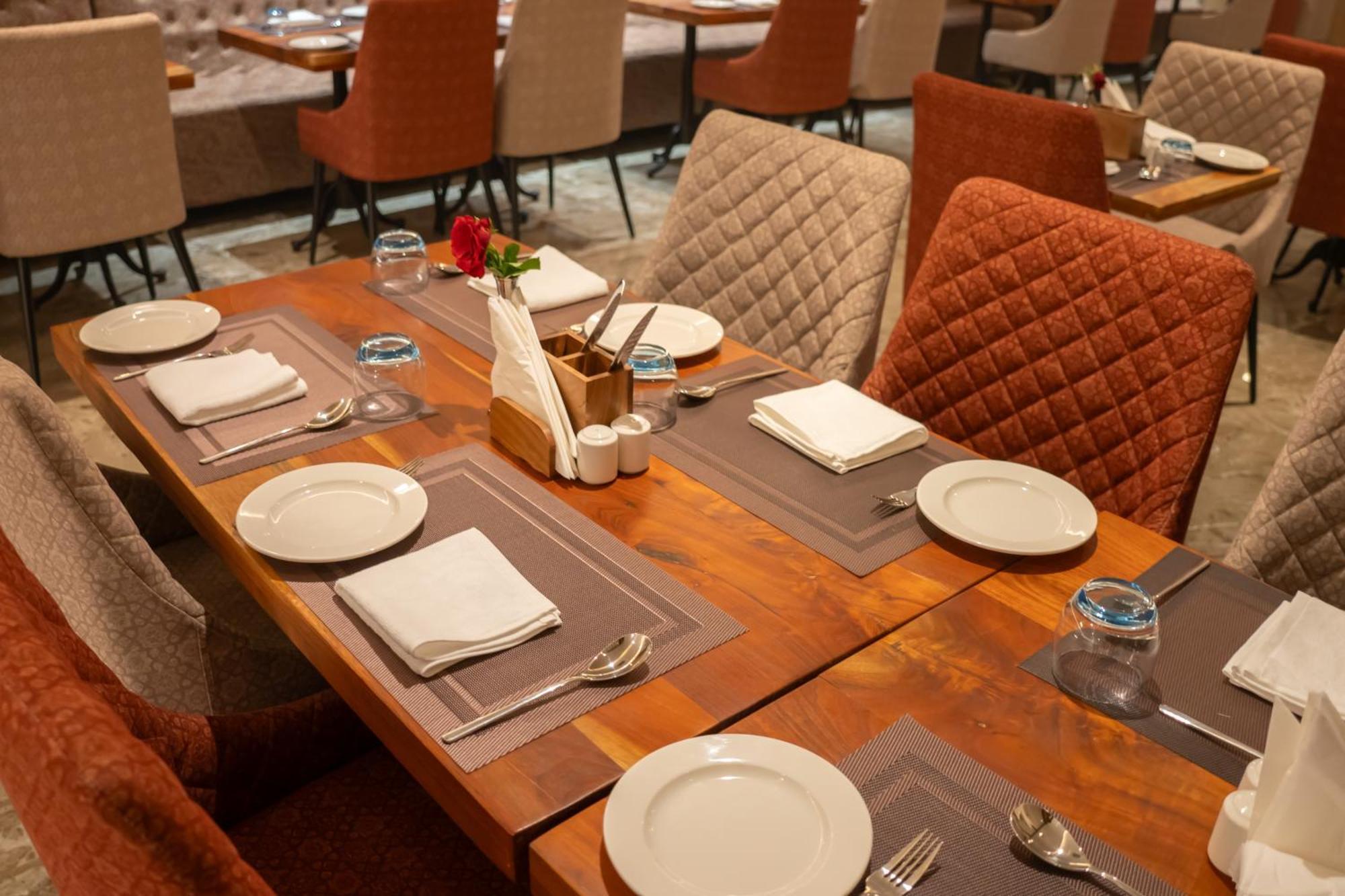 Pride Elite, Daman Hotel Luaran gambar