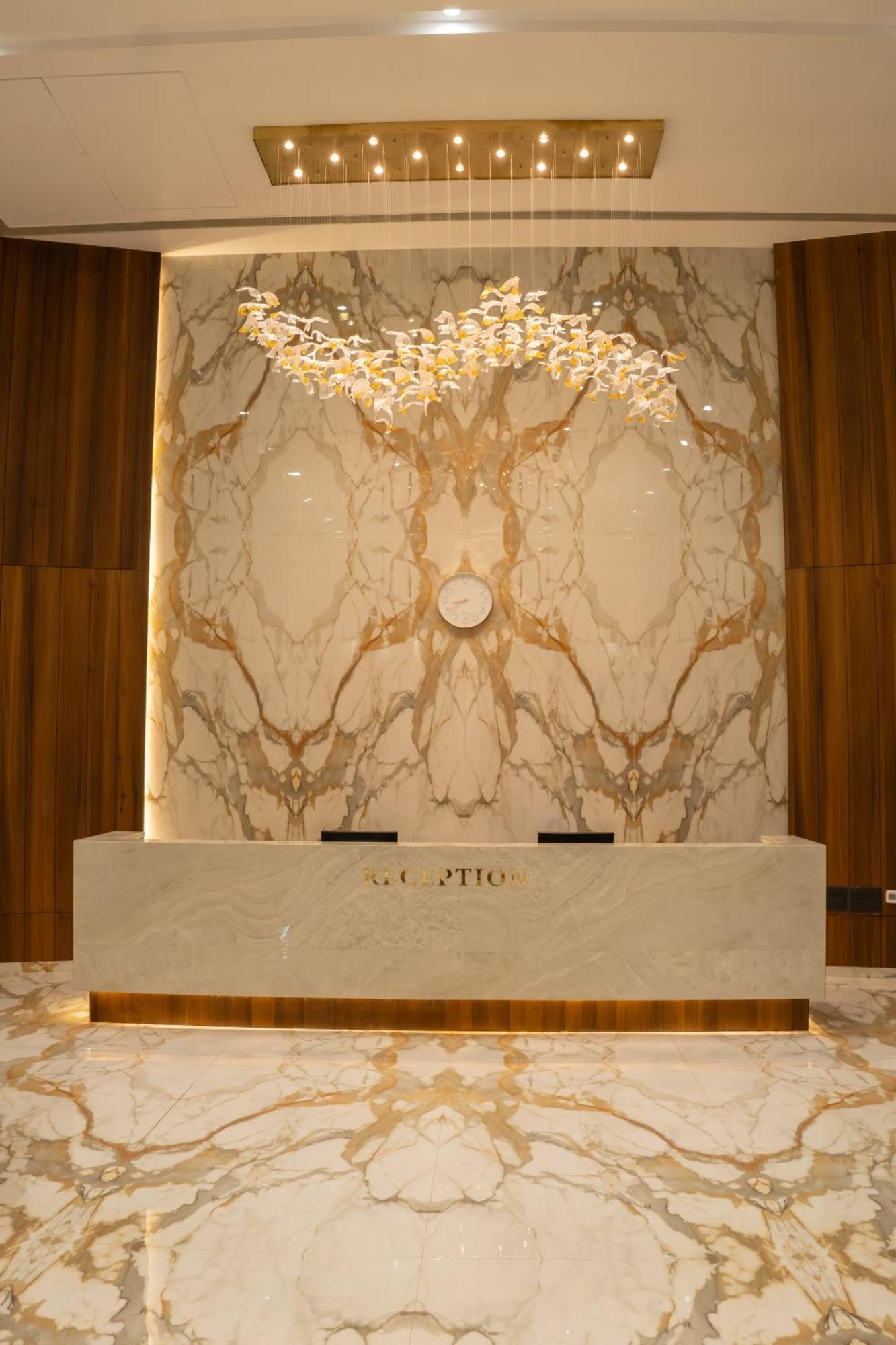 Pride Elite, Daman Hotel Luaran gambar